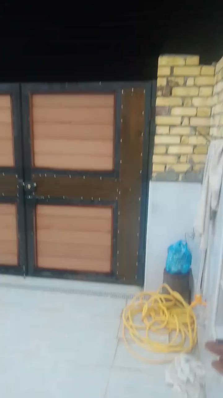 سلام عليكم بيت البيع زراعي جمعيه التعاونيه 
المساحه 150 مربع يتكون من غرفتين وصاله واستقبال ومطبخ صحيات خارجيه ودخليه وطرمه البنا سنه 2026
مضح بل فيديو التواصل ولسعر عله رقم الهاتف ***********
