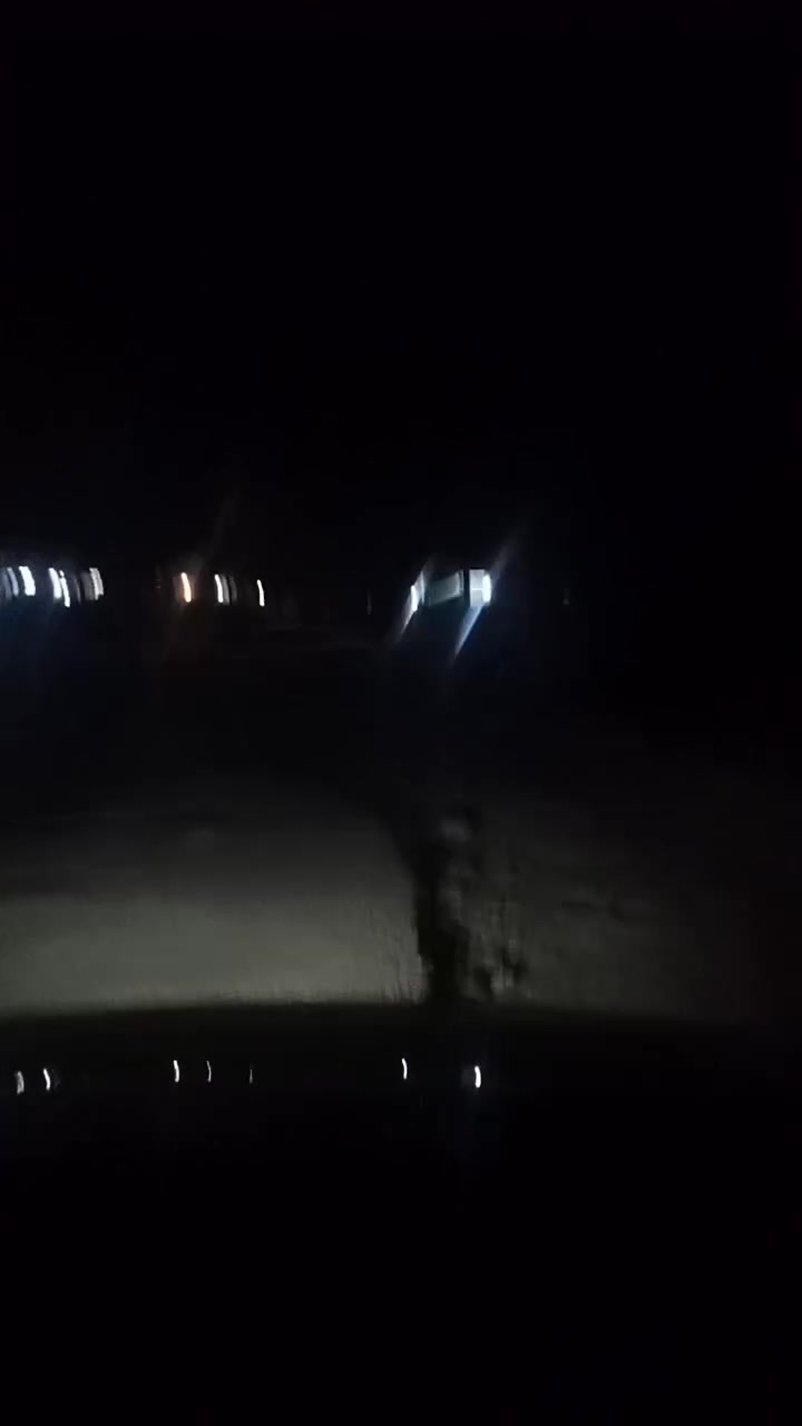لايت زينول عالي وناصي ابيض شرط الصلي مو تجاري بس ليشدو يعيرو لن مو معير واحد فوك واحد جوه سعر من الخير 30 الف وشرط انطي الصلي رقم الهاتف ***********
