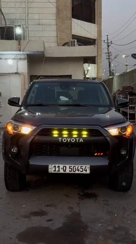 السلام عليكم 4RUNNER SR5 SE PRIMIUMM اعلى فىة
ماشية 59km
فول مواصفات فور ويل وبصمة وفتحة وكشنات جلد وكهرباء وتدفئة كشنات ومقود ورادار 360 وكامرات 360 وانظمة قيادة ومنحدرات وتحديد مسار  الخ 
السيارةمعروضة 270 ورقة 
ه / ***********
