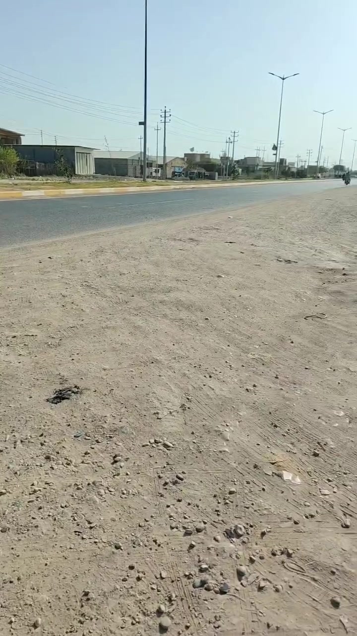 السلام عليكم قطعة للبيع بحي التجار مساحة ١٦٠ متر
نزلت علي كزله مو اول فرع بثاني فرع تبعد عن السايدين حوالي ٧٠ متر للتواصل ***********
