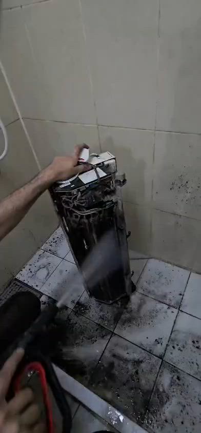 تعلن شركة المهندس للتبريد عن الخدمات الاتية داخل مجمع بسماية
‏العروض هذه داخل مدينة بسماية فقط 
‏فتح سبلت 15 الف 
‏تنصيب سبلت طن واحد 25 الف
‏تنصيب سبلت طن ونص 25 الف 
‏تنصيب سبلت طنين 30 الف 
‏شحن غاز r22 طن واحد 50 الف 
‏شحن غاز r22 طن ونص 70 الف
‏شحن غاز r22 طنين 90 الف
‏ شحن غاز r410 طن واحد 60 الف 
‏شحن غاز r410 طن ونص 80 الف
‏شحن غاز r410  طنين 100 الف
‏تنصيب سبلت مدة 60 الف  
‏صيانة عامة للسبالت 
‏تنضيف السبلت + تفصيخه ٥٠ الف
‏ايجاد الليك ومعالجته
‏تقديم المحجر ٢٥ الف 
‏شد بردات حجم كبير ١٠ الف
‏شد بردات حجم زغير ٥ الف 
‏اضافة نقاط كهرباء ١٠ الف  
‏شد بنكات ٨  الف 
‏تبديل الگيزر 25 الف 
‏شد شمعة حجم كبير ٥ الف
‏شد شمعة حجم صغير ٥ الف
‏شد ليد 10الف 
‏كادر موجود على مدار الساعة 
‏للتواصل واتس ***********
@إشارة 
‏
