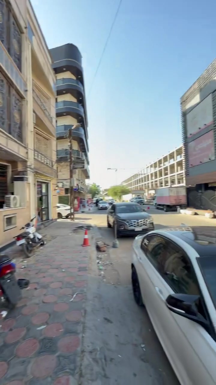 مركز حلاقة للبيع الموقع المنصور مقابيل باب مول المنصور متكامل مع كادر حلاقين بسعر مناسب لعدم التفرغ 
 للاستفسار ***********

