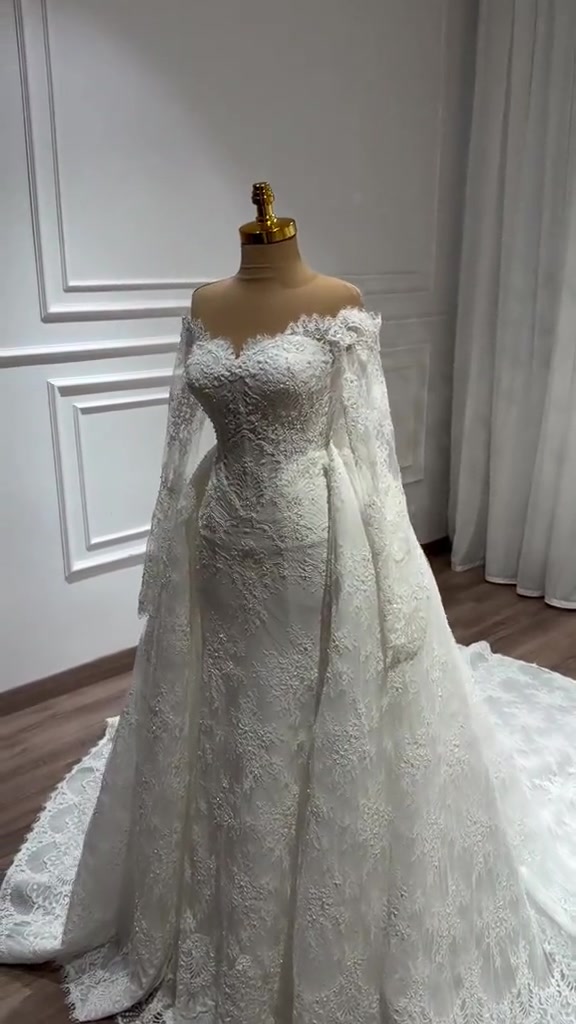 دار إيلا لتاأجير بدلات الزفاف والمهر والحنه 🤎👰 عنونا بغداد م آلصدر الكياره قطاع 69استفسار اكثر واتساب *********** #خطوبة_زواج🤵💍👰 #أضيفي_لجمالك_لمسه_فن_معنا💫✨ #بدلات_عرس #بدلات_سهره 
