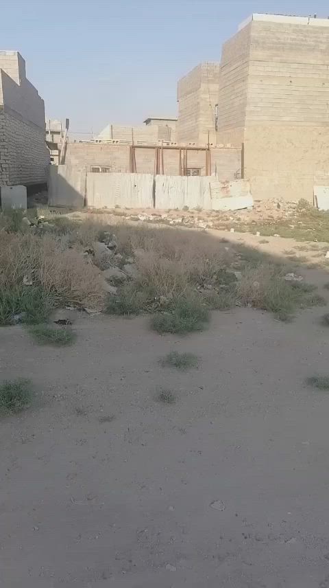 قطعة ارض للبيع 

العنوان الرمادي خلف مطعم كانون 

طابو زراعي تنازل مباشر 

وجه 9متر نزال 28متر 

باقي التفاصيل بل الفيديو 

الاتصال ‏‪***********‬‏

عنوان المكتب الرمادي خلف العاب السندباد
