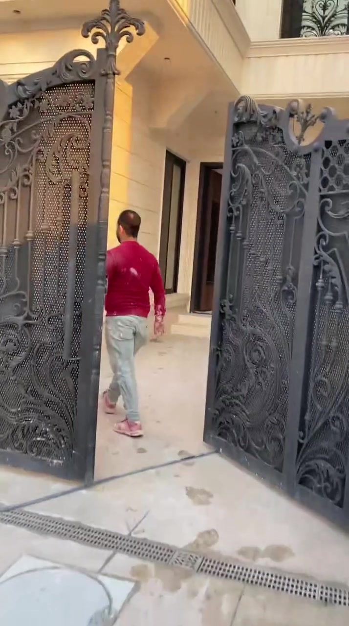 1. نحن نوفر لك كافة التصاميم التي تلبي احتياجاتك و تتناسب مع ذوقك.
2. الديكور الرائع يختاره أصحاب العقول واللمسات الفنية والمبدعين، واعتقد انك لن تجد افضل مننا لإيجاد اختياراتك.
3. منزلك بحاجة إلى العديد من القطع الفريدة والتصاميم الغريبة والجديدة، ونحن لدينا كل جديد وفريد.
4. الديكورات والتصاميم ما هي إلا مرآة تعكس جمالك الداخلي. 
5. لكل شخصية ابتكارات مختلفة ونحن لدينا ما يناسب كافة الشخصيات.
6.الاستفسار عبر الارقام التاليه 
***********
***********يوجد واتساب ايضاً 
 #بغداد #السيديه #المنصور #مجمعات #الغزاليه #الحارثيه #زيونه #الكراده #العامريه #جبسمبورد #الاصباغ #جوتن #ديكورات_داخليه #ديكورات_حديثة

