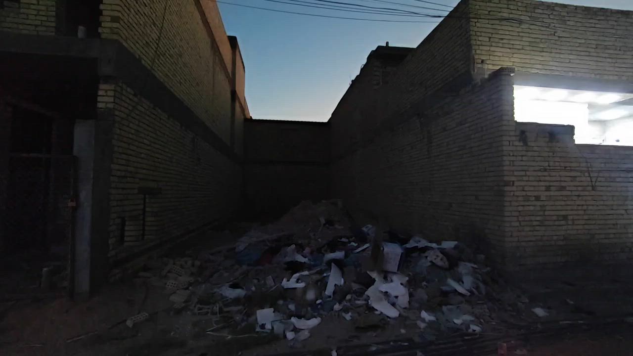 بداية الشارعين خلف الاطفاء
***********
