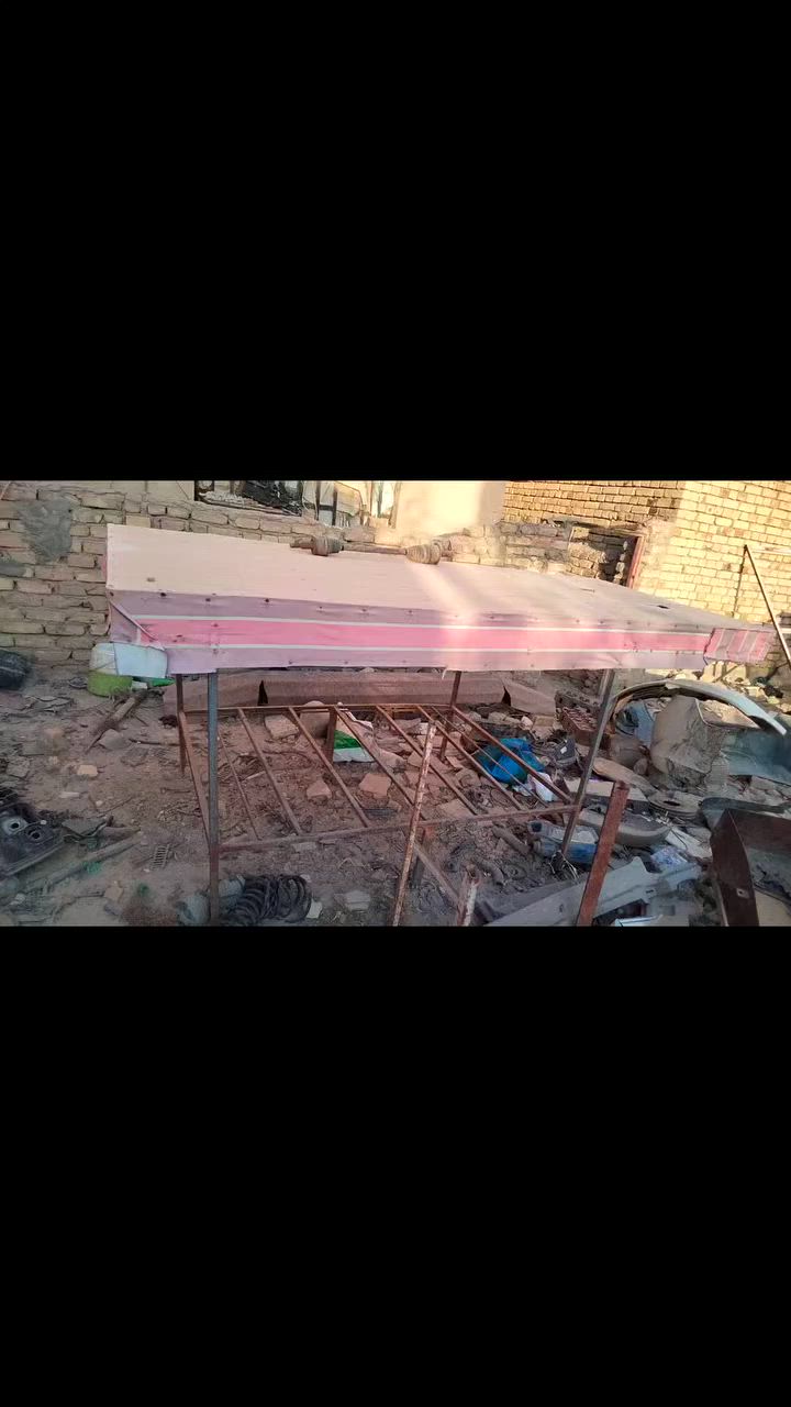 سلام عليكم عماريه للبيع السعر 80 وبيه مجال ناصريه مركز تضحيه ***********
