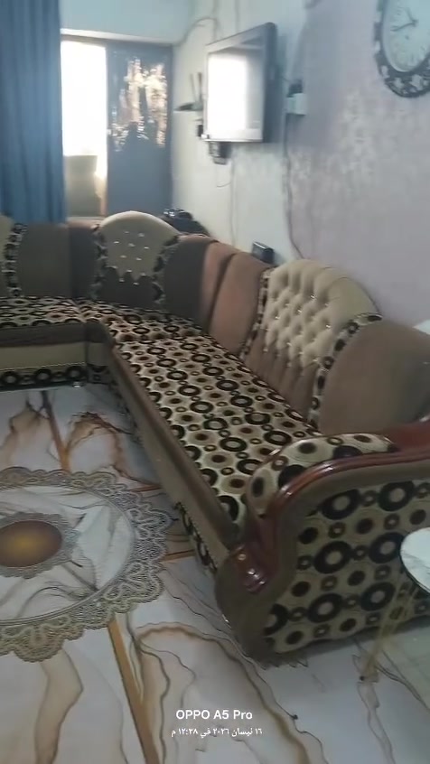 سلام عليكم  تخم للبيع نضيف ومستعجل علئ بيعته 400 وبي مجال 8قطع هذا واتساب ***********
