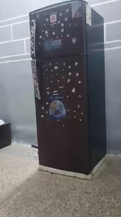 ثلاجة جديدة اخذتها ب480 قبل 20 يوم يظبط
صار ظرف وأريد ابيع حجم كبير ٢٠ قدم هسه اسمع منكم شتنطون بيها مع العلم كسر فلين لتكسر بسعر

العنوان الديوانية حي الصدر الاول قرب ملعب مركز الحسين
شراي اتصل
***********
كله من طرف اميره
