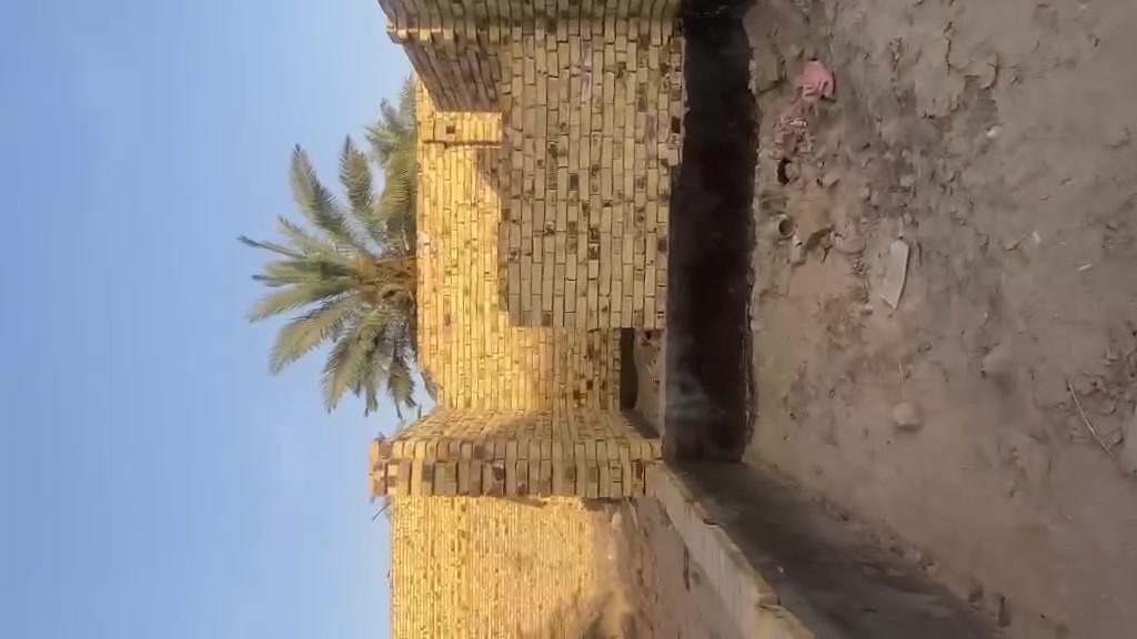 هيكل ليبع مساحه ( م٢٤٠) حي فرات شارع رئيسي مقابل ليث ابو الحاسبات توفر كافت الخدمات يبعد عن شارع رئيسي (١٠٠)م.  للاستفسار واتساب او اتصال(***********)
