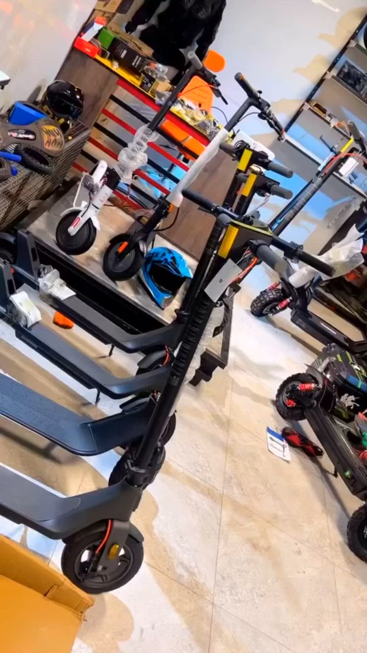 ***********
***********
