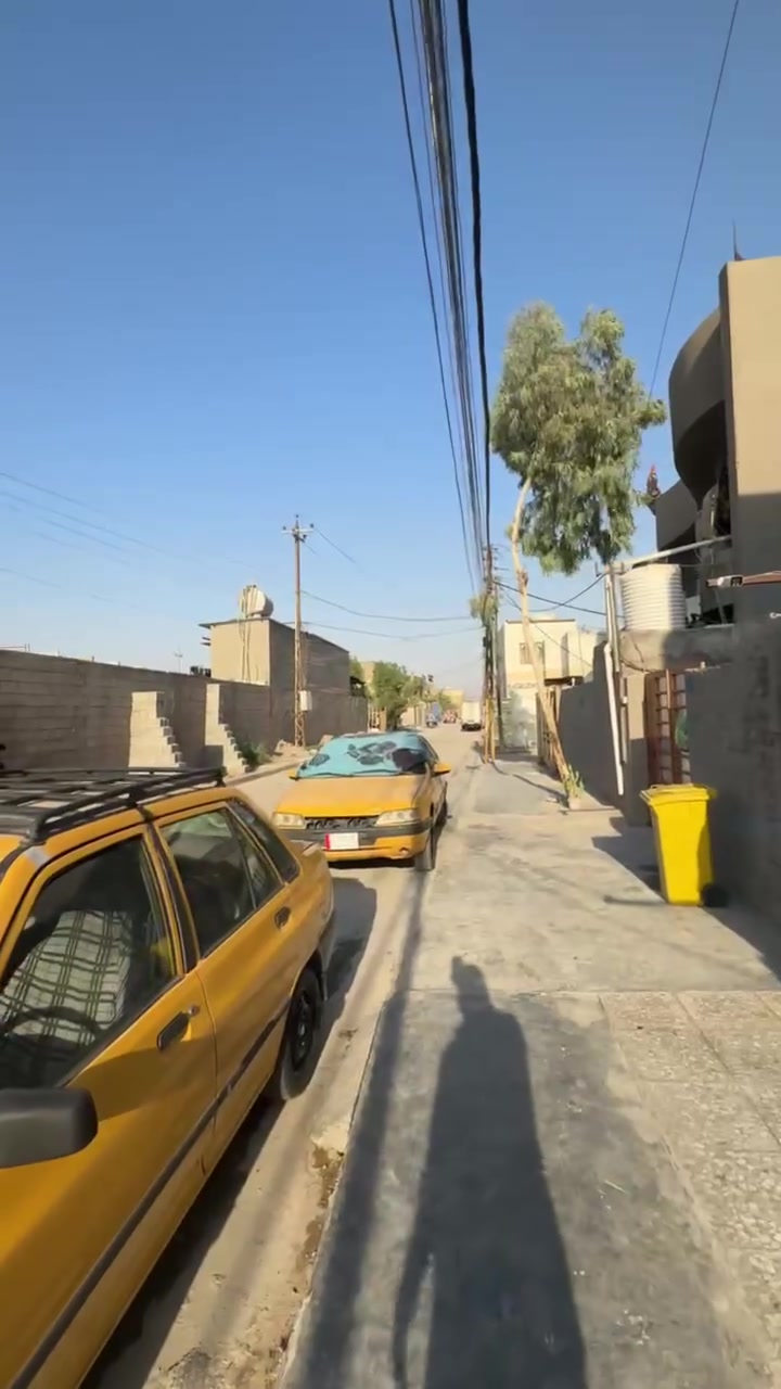 دار مساحة ١٢٥م الواجهه٥
العبيدي الرئاسة شارع ٢٠ طابو زراعي سند٢٥
الدار بناء حديث كما موضح بالفديو 
للإستفسار الاتصال *********** واتساب
السعر ٩٠ وبي مجال

