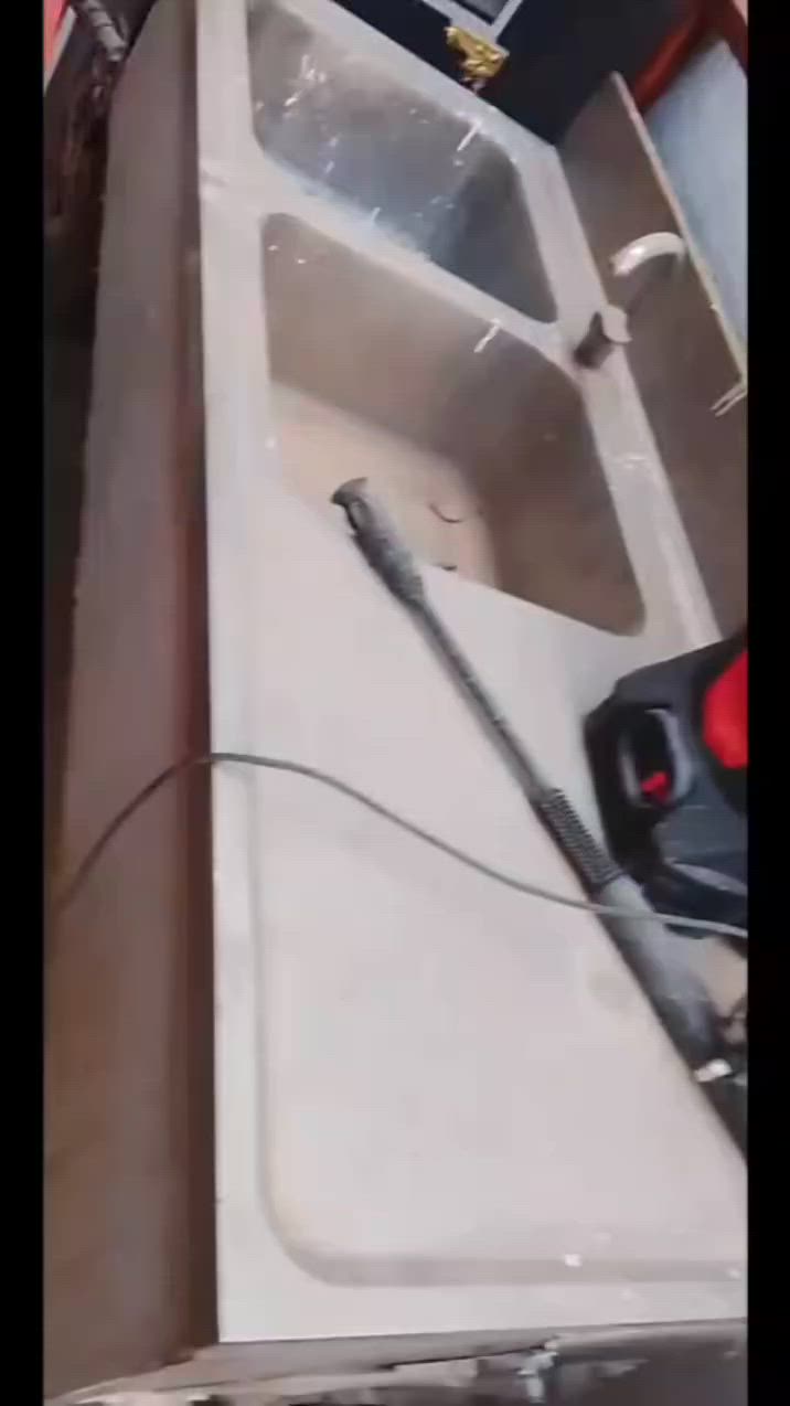 ***********
