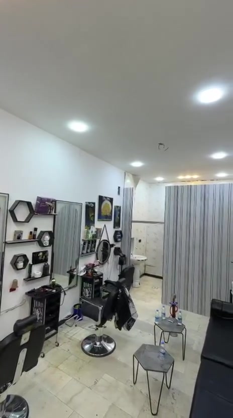 بيع اغراض محل حلاقه جديده كل الاغراض الموجوده بلفديو للبيع  كراسي 2 مرايات 3 بيهن لد شمسي وابيض كرسي دوار لوحات تخم مستلزمات حلاقه ما عدا السبلت عاطل وتابع لبو المحل تريد تأجر المحل عادي بس اني ابيعلك غراض محل
للاستفسار/***********
بيع اغراض محل حلاقه جديده كل الاغراض الموجوده بلفديو للبيع  كراسي 2 مرايات 3 بيهن لد شمسي وابيض كرسي دوار لوحات تخم مستلزمات حلاقه ما عدا السبلت عاطل وتابع لبو المحل تريد تأجر المحل عادي بس اني ابيعلك غراض محل
