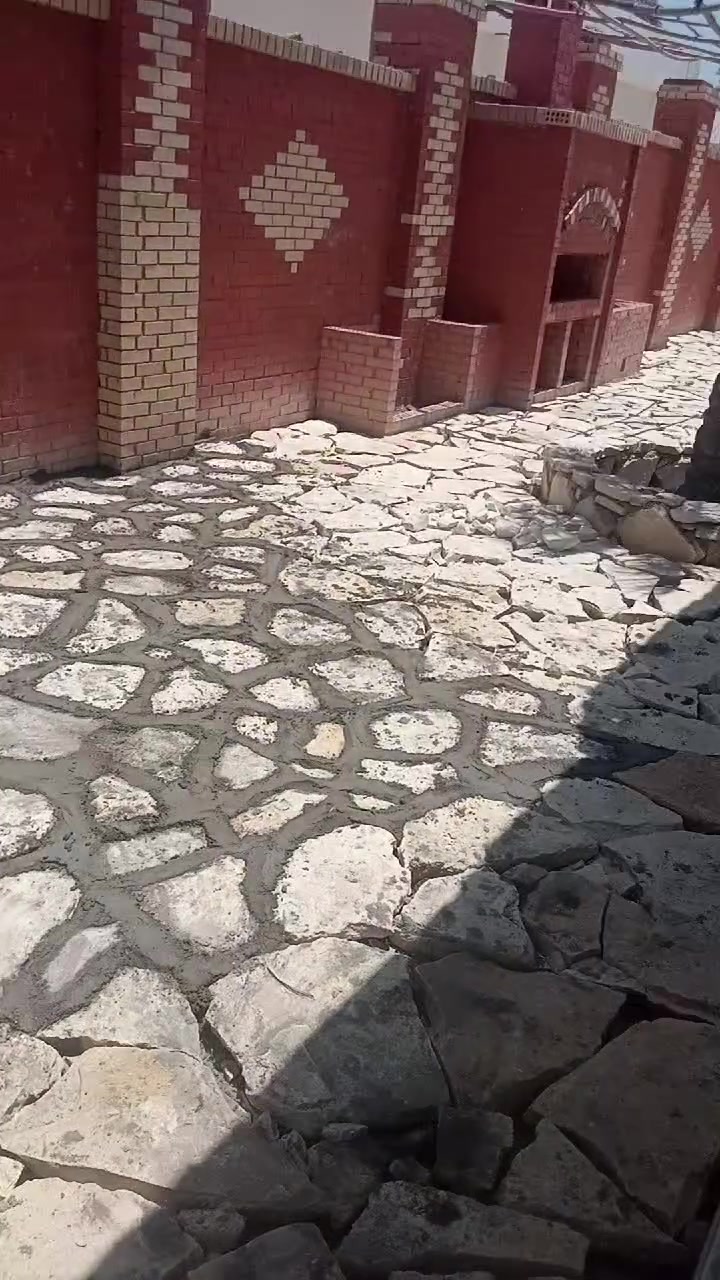 أبو حيدر البناء الحجركرسته وعمل شغل درجةاوله ***********
