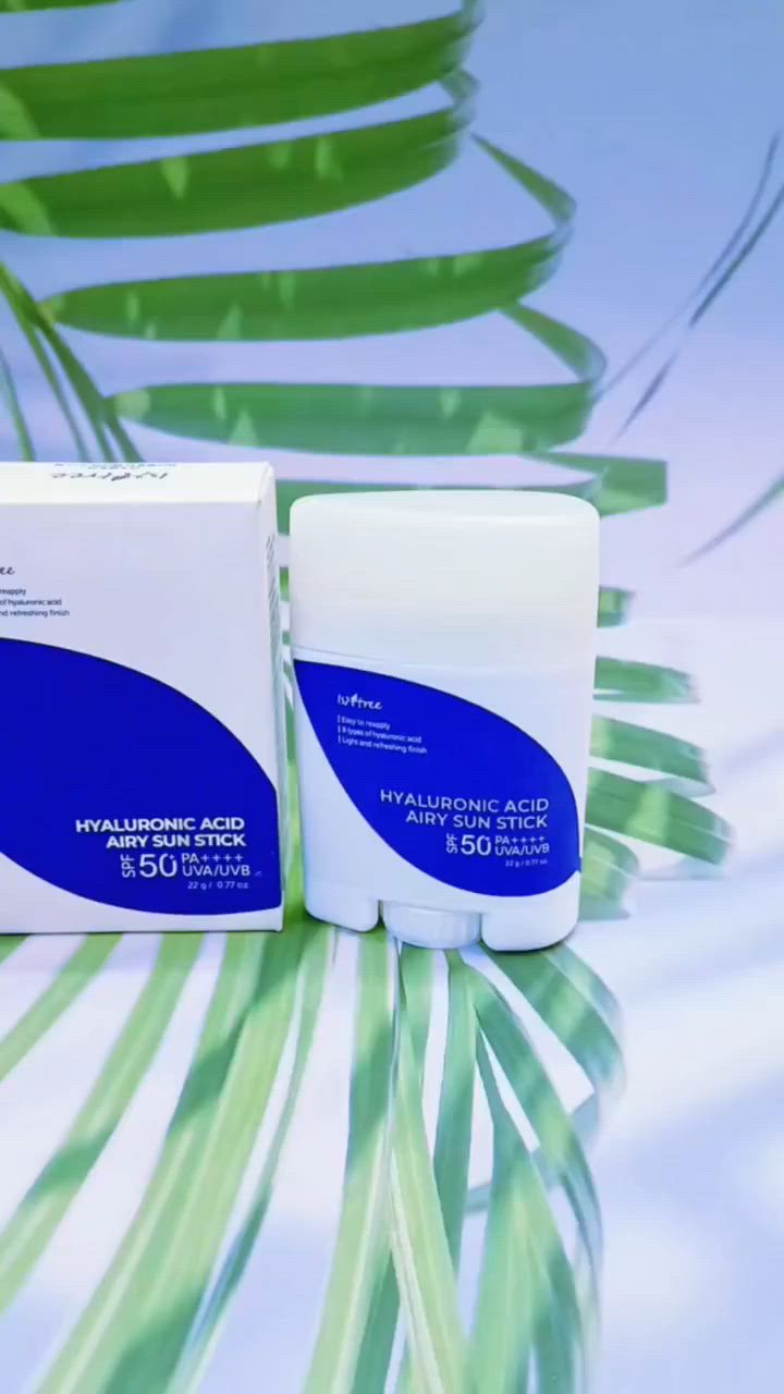 @للجميع
Isntree Hyaluronic Acid   
Airy Sun Stick، وهو واقي 💙💫 شمس كوري كيميائي

 (Stick) لحماية البشرة وترطيبها أثناء التنقل.مميزات واقي الشمس 💙من إزنتريحماية فائقة

: يوفر حماية واسعة الطيف من أشعة الشمس بعامل حماية SPF 50+ و PA++++.ترطيب مكثف: مدعم بـ 8 أنواع مختلفة من حمض الهيالورونيك لضمان ترطيب طبقات الجلد المتعددة.تركيبة خفيفة🌟

: يتميز بقوام "إيري" (هوائي) سريع الامتصاص، لا يترك أي أثر أبيض أو ملمس لزج.تصميم ذكي:🤍💙

 يأتي بشكل قطرة منحنية تسهل الوصول لمنحنيات الوجه والزوايا الدقيقة (مثل جانبي الأنف ومحيط العين).التحكم باللمعان:

 يحتوي على خلاصة الصبار والنياسيناميد لتهدئة البشرة والتحكم في الإفرازات الدهنية الزائدة.مثالي لجميع البشرات: آمن جداً للبشرة الحساسة، والمختلطة، والدهنية،
#اقوى_جنة_الورد 
#اكسبلوا#واقي_شمس #يجنن
#توصيل_لجميع_محافظات_العراق


**إذا كنت صاحب هذا الإعلان وتريد حذفه لأي سبب، رجاءا أرسل رسالة إلى الدعم الفني**