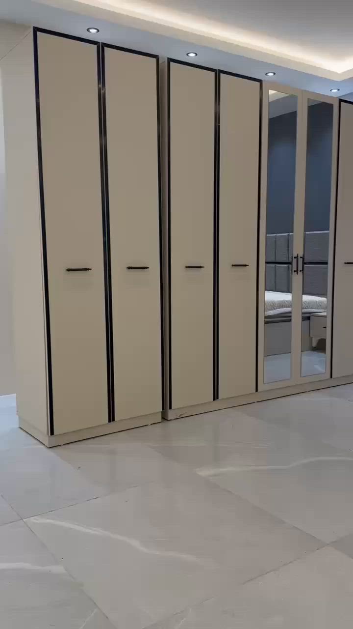 تم بعون الله تخفيض موديل تركي عشر قطع 🤩🤩🤩 
سعر مليون 100 شد ونقل مجاني في بغداد 🔨🔨🪚🪚
ويوجد خدمه توصيل في المحافظات 🚚🚚
ويوجد لدينا موديلات جديده 🚛🚛 
للحجز والاستفسار اتصل على الرقم 
***********📞📞📞
