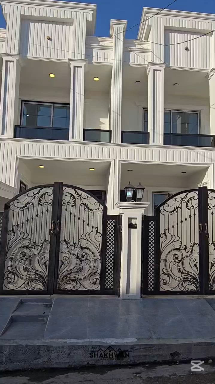 #بيوت [ ٣ ] للبيع ..
🏘  بيت ١٠٠ متر ، طابقين ملكي 
          ٢٠ × ٥

يحتوي :
طابق السفلي : كراج ، مشتمل 
         مطبخ و صالة ، غرفة نوم ، مشتمل و درج داخلي
طابق العلوي :  ، مشتمل و غرفتين 
كامل سقوف مغربية و دكتات ، و هندسة و تصاميم و
 بسعر مناسب جداً
     ___________
#شوراو١_ كركوك
 فرع  قرب مرسة [ خاك الإبتدائية ]

للإستفسار :
***********
***********

🏘> [ ٣ ] خانو بۆ فرۆشتن
 ١٠٠ مەتر دو نهۆمی مەلەکی 
    ٢٠ × ٥ 
     پێکهاتوە :
نهۆمی خوارەوە / گەراج و سەرئاو ..
مەتبەخ و هۆڵ ، ژورێ نوستن 
  حەمام و سەرئاو
-_ پلیکانەی ناوەکی 
نهۆمی سەرەوە /
  ( ٢ ) ژوری نوستن .... حەمام و سەرئاو 
هەمو خانوەکە سەقف مەغربی و دکتە .. دیزاینێکی نوێ 
 و نرخێکی گونجاو ...
شوێن : شۆراو _ کۆڵانی نزک  [ قوتابخانەی خاک ]
بۆ زانیاری :
***********
***********
