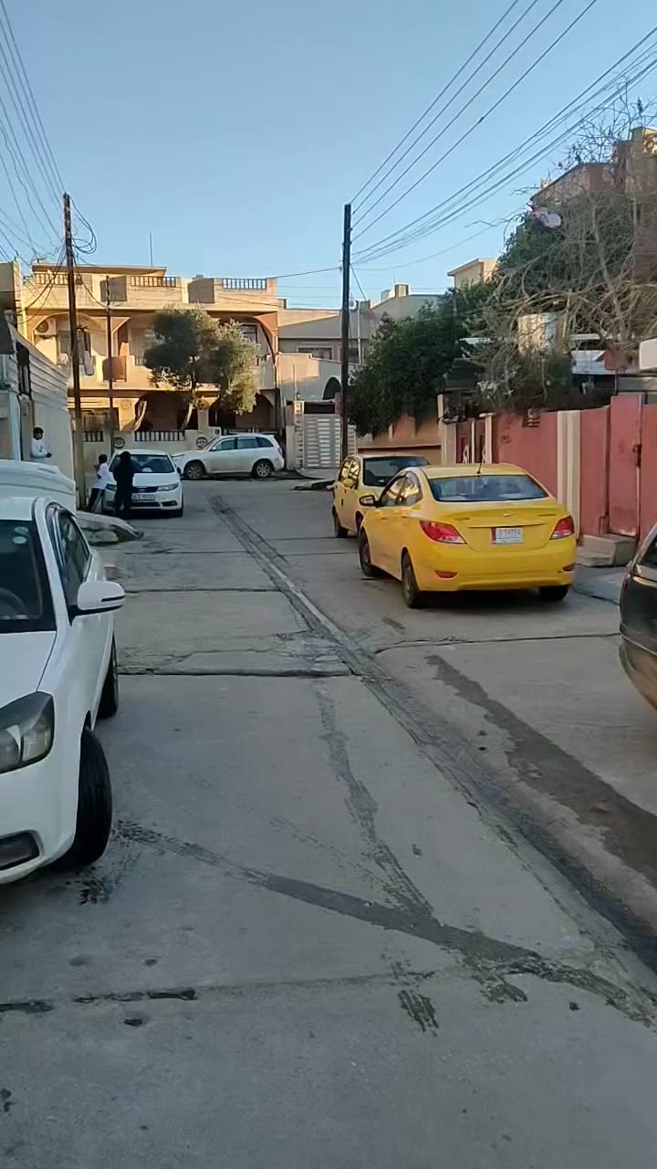 دار لليجار متكون من غرفتين نوم هول استقبال مطبخ حمام تواليت + كراج العنوان قاديسة مقابل جامع ذياب العراقي ***********للستفسار الاتصال على الاقام التالية 
***********
