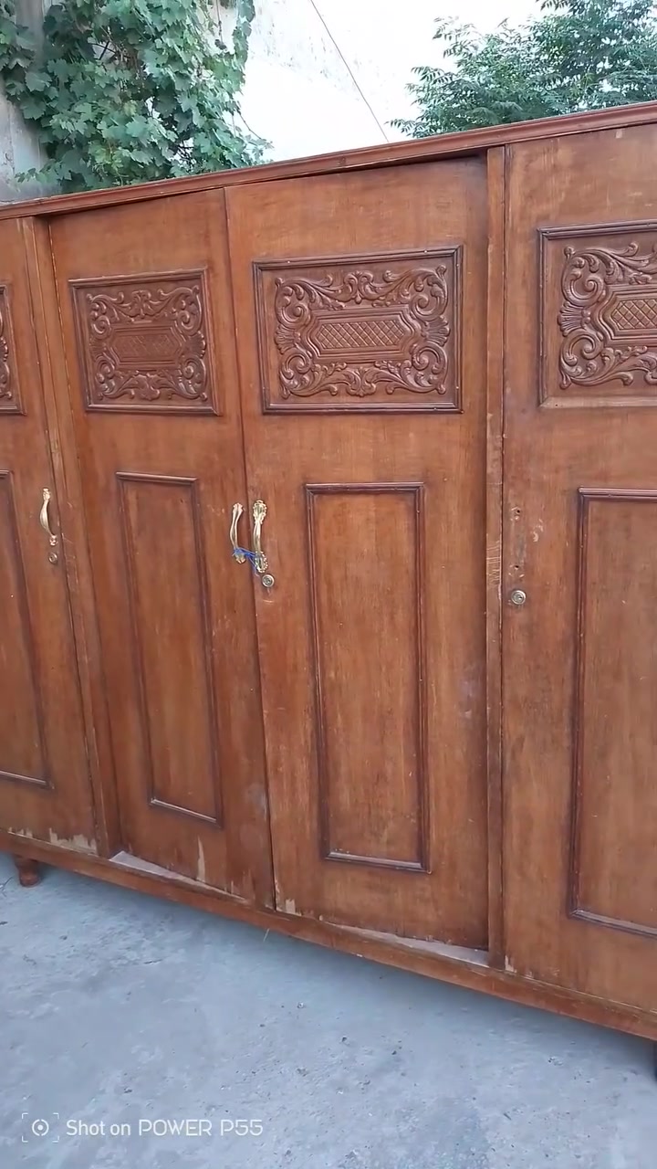 قنصور أربع ابواب نظيف مع بوفيه الوطنيه جديد السعر 150 تنزيل الاتصال *********** اخوان مكلف بالنشر
