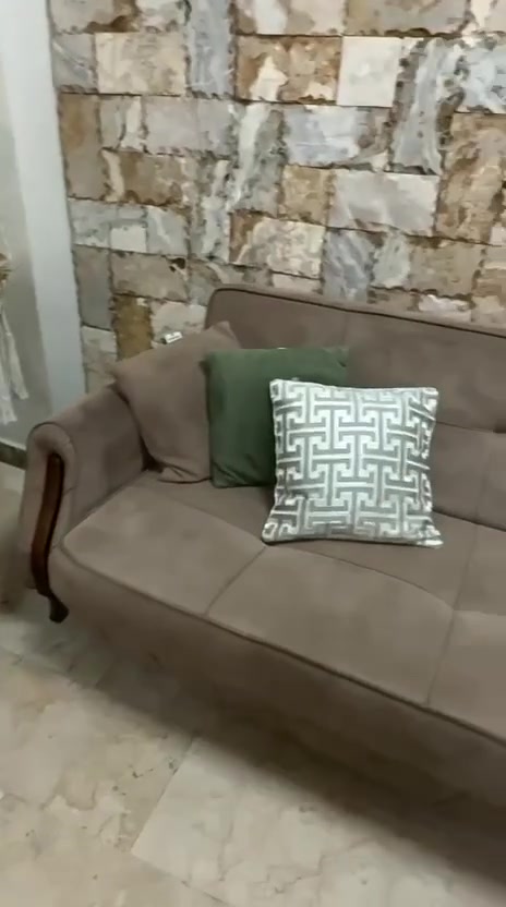السلام عليكم عندي هذا التخم تركي ماخذه ب10 ورقات اريده عل 285 وبي مجال قليل ماكني بغداد العامريه ***********7
