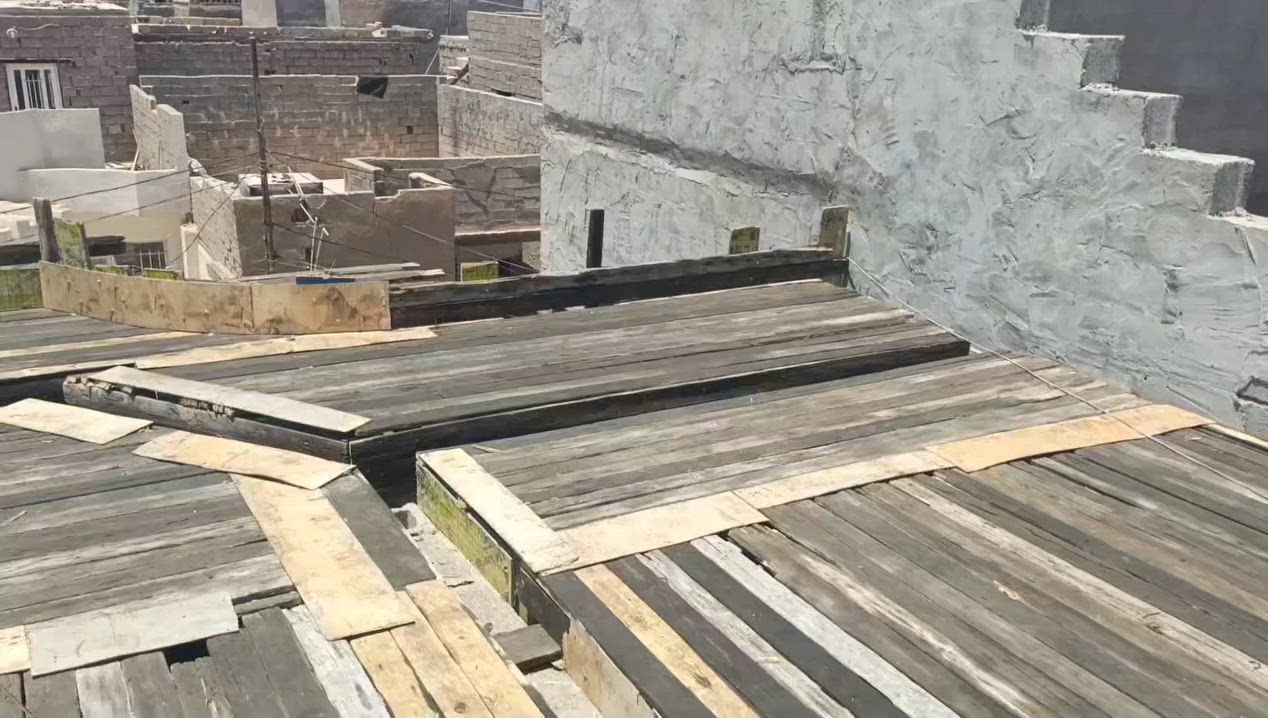 الحمد لله رب العالمين تم ختم نجاره القالب وتسليح اليوم لطلب الاستفسار الاتصال على الرقم التالي ***********علما يوجد لدينا كادر بناء وماء ومجاري ولبخ وكل شي يحتاجه بيتك اتصل وحطك بعيني اخوكم علاء النجار
