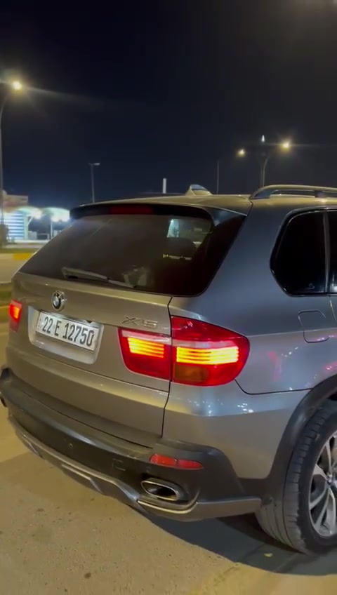 سلام عليكم
E70   X5   2007
سيارة 7 راكب 
سيارة مكفولة شرط محرك 8 سلندر 48  ومنظومة تبريد شرط مثل لاندكروز وتايرات رن فلات الامامية جوبلس خلفي بانوراما منظومة حساسات أمامية وخلفية كامرة كشنات امامية فول تحكمات ستيرن اكتف نص فره رياضي اوكس دبل سيدي شاشات 2 باتري جديد سيارة عليها ادامه كاملة حتى حجر صالنصة بيها لايت جديد منضومه زنون 
مراوس حسب القناعه 
***********
