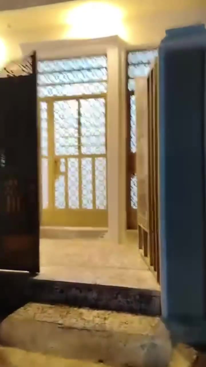 بيت البيع جسر ديالى شارع لبستان سعر٣٦ وبي مجال ***********
