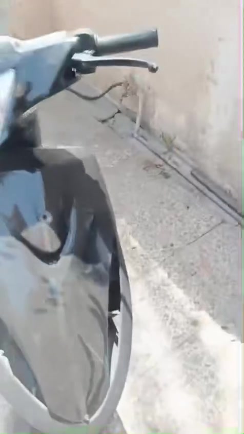 لبيع نقصه بس باتري مكينه٥٨صولصنه وكلاجات ويل بيه الدراجه حلوه ومرتبه 500مكاني بياع شرطه الخامسه  ***********
