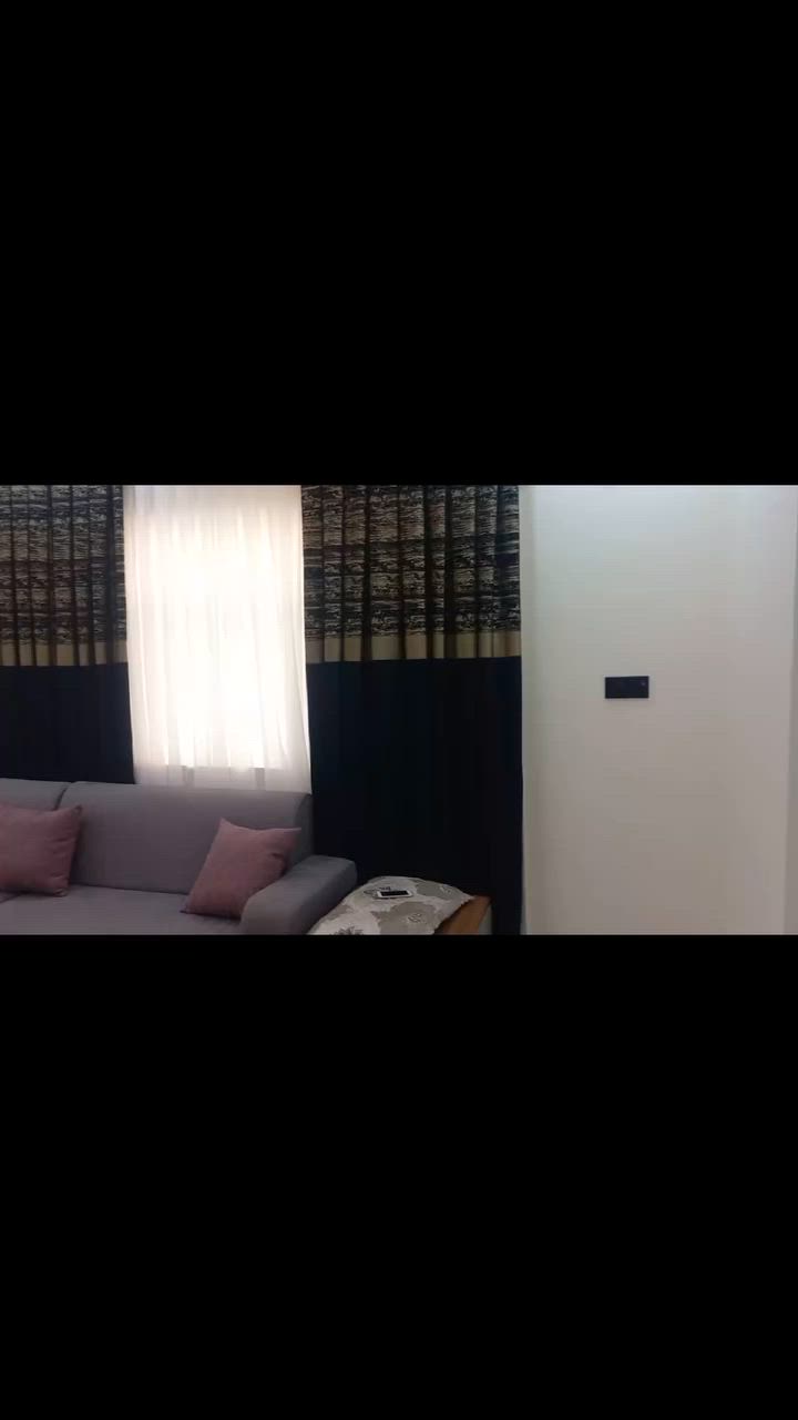كل منزل يستحق لمسة استثنائية وكل مساحة تستحق تفصيل يرفع قيمتها هنا تبدأ حكاية الفخامة مع ستائر المعماري 
للطلب والاستفسار الاتصال على الأرقام التاليه 
*********** واتس اب 
*********** كورك واتس اب 
اربيل زانكو ٩٩ قرب جامع عبد الكريم المدرس مقابل ماركت سامان 
يوجد توصيل لكل محافظات العراق
