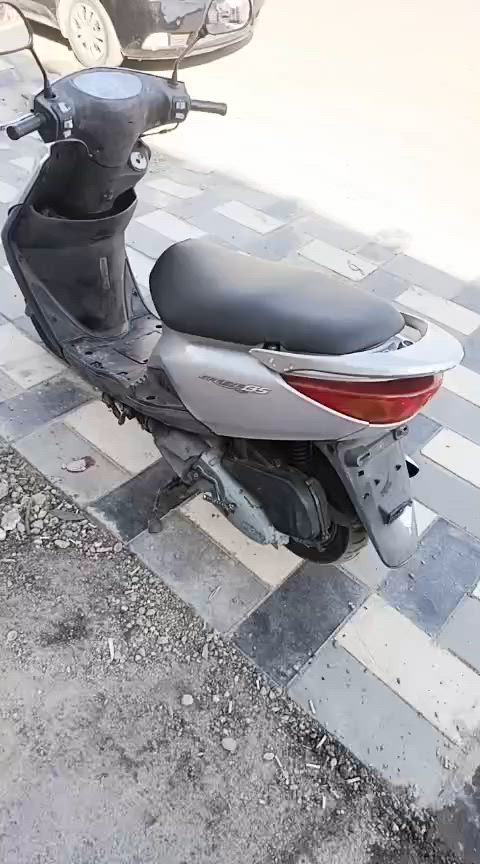 السلام عليكم دراجه بريز للبيع دراجه كفاله من كل شيء جيب وياك فيتر وتعال افحص ماكينه كفرات كابريتر المكان بالشعب السعر 600 وبيها مجال قليل وانا خادم دراجه حلوه مكينه ناعمه شلعه معدل وانا ما يعجبك تطلع بيه***********
