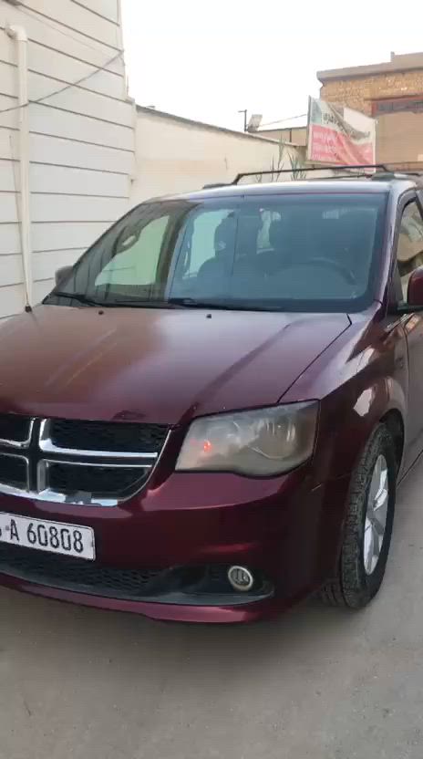 السلام عليكم دوج كرفان موديل 18 فئة sxt  الابواب كهرباء والصندوق كهرباء تبريد ثلاث قطع زوج تاير جديد فيتم جديد حداديه كامله محرك وكير موديل 20 سنوية وهزه صار ثلاث اشهر من بدلتهن السيارة بأسمي تحويل مباشر موجوده في مركز الحله الظرر بنيد وجاملغ الأيسر وبالعراق تبديل قبغ صندوق وبيه شخط باب الصدر السعر 160 وبيه مجال أو مراوس بسيارة سبعة راكب احدث موبايل ***********
