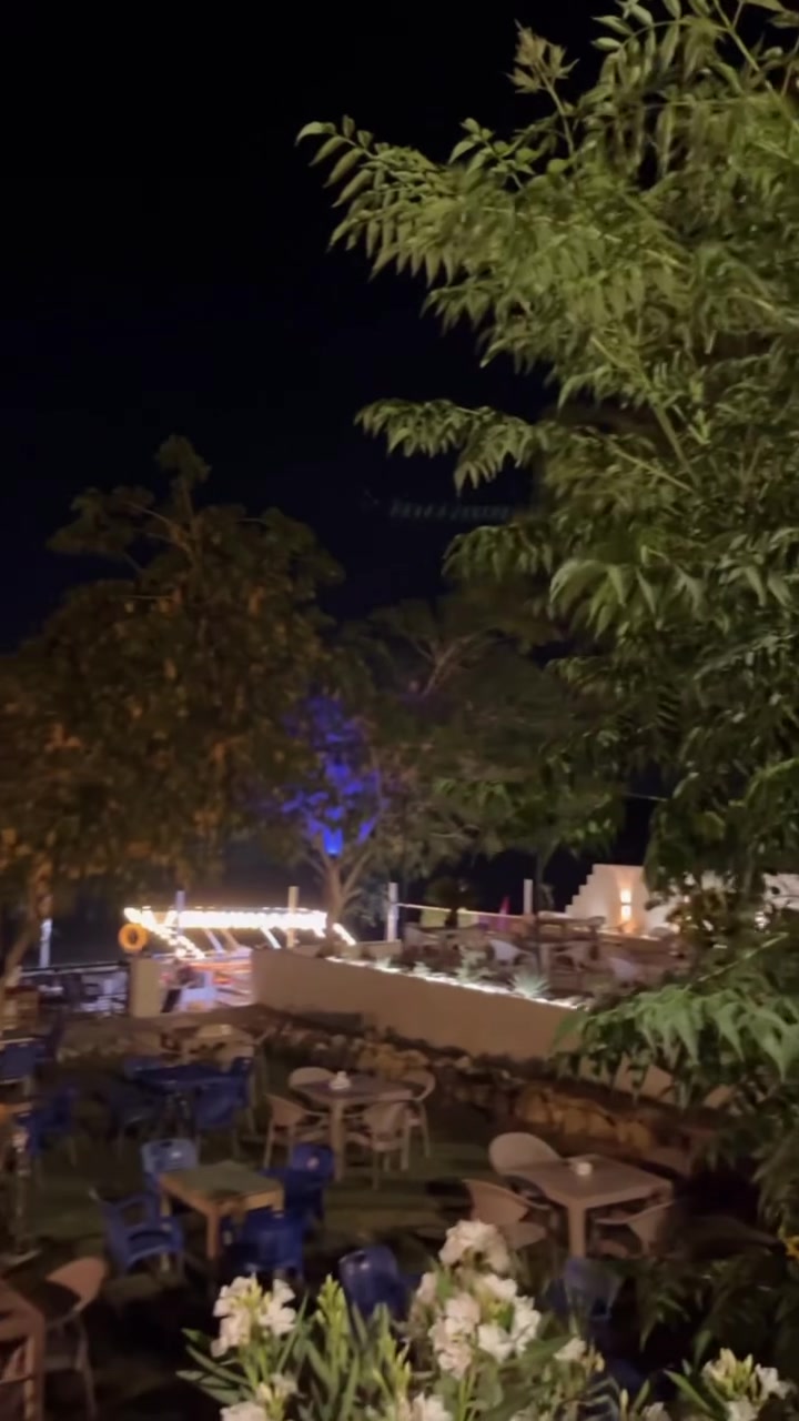 � زورق سياحي فايبر للبيع – جاهز للعمل والاستثمار 🚤

فرصة مميزة لأصحاب المشاريع السياحية والجولات النهرية.

المواصفات:
✅ الطول: 9 أمتار
✅ العرض: 2.5 متر
✅ الهيكل: فايبر
✅ المحرك: ياماها 200 حصان
✅ عدد المقاعد: 12 مقعدًا (يتسع حتى 24 راكبًا)
✅ مظلة خاصة بمنطقة السائق
✅ إنارة LED خارجية مميزة للرحلات الليلية
✅ جاهز للعمل والاستخدام مباشرة

📍 الموقع: صلاح الدين – الضلوعية
💰 السعر: 110 ورقه وقابل للتفاوض
📞 للتواصل: ***********

المعاينة خير دليل، والبيع للجادين فقط

