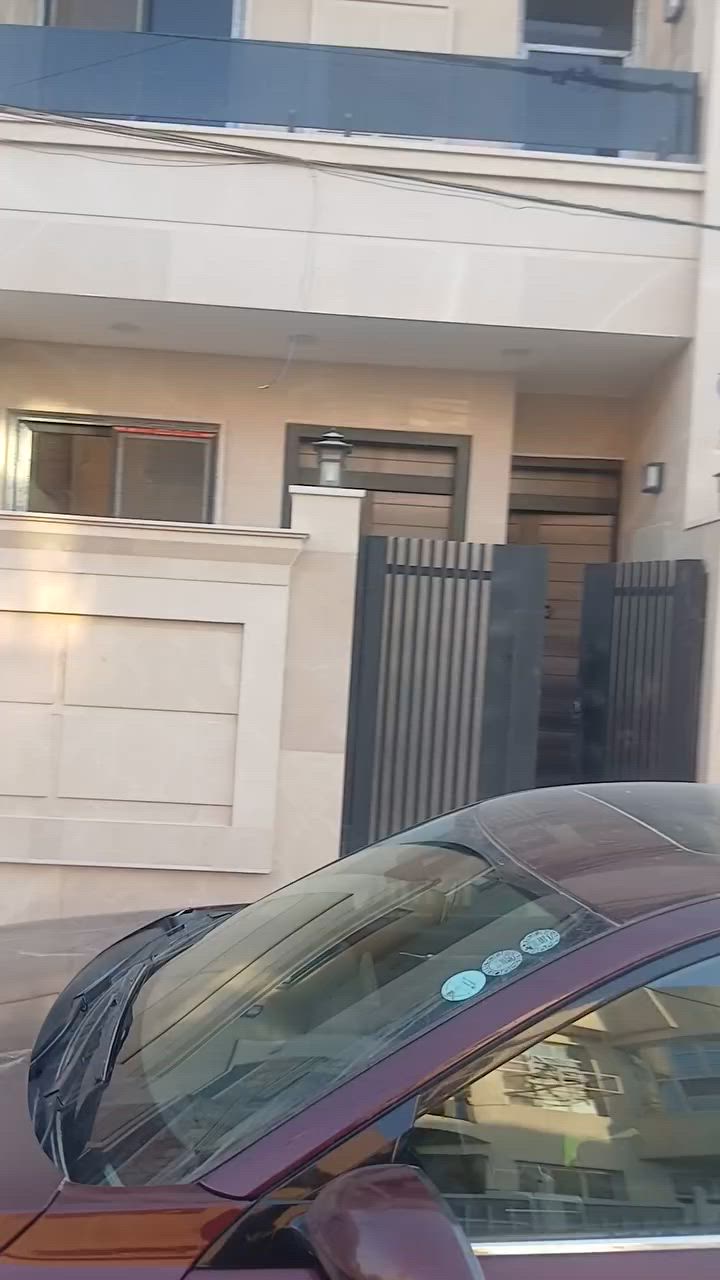 دار للبيع طابو صرف
المساحة ١٠٠م
الواجهه ٥م
النزال ٢٠م
يحتوي على مدخلين + صاله + غرف نوم عدد/٣ +مطبخ + منور عدد/٢ + صحيات عدد/٢ + سطح امامي وخلفي
العنوان
الدورة - شرطة حاتم السعدون
للاستفسار الاتصال على الرقم  ***********

