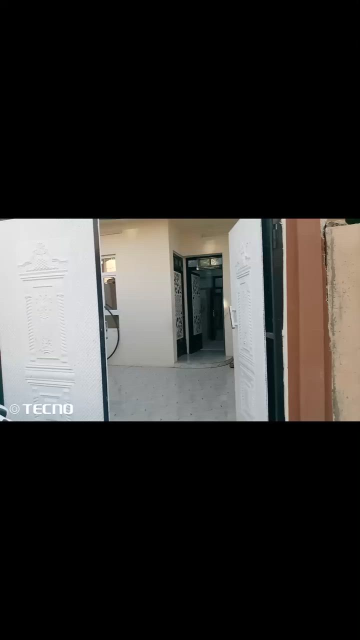 دار معروض للبيع قطاع السادس بناء جديد مساحه 110 قرب جامع حسين دبوا
***********
