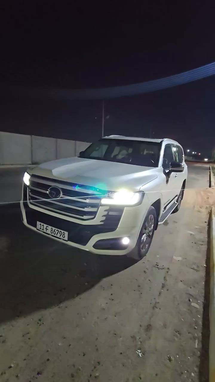 لاندكروزر 2025 SAS VX S
عداد المشي ١٧ الف km

توين تيربوا

فتحه 

تحكمات 

5كامرات 

ترحيب شعار لاندكروز 

معروفه مواصفات الVX 

وكاله ساز اني مستلمها من الشركه

رقم بغداد بأسمي و تحويل مباشر 

بيها الملاحظات المذكوره بالفيديو 
السعر ٨٠ الف دولار

مكان السياره الكرغولية ***********
