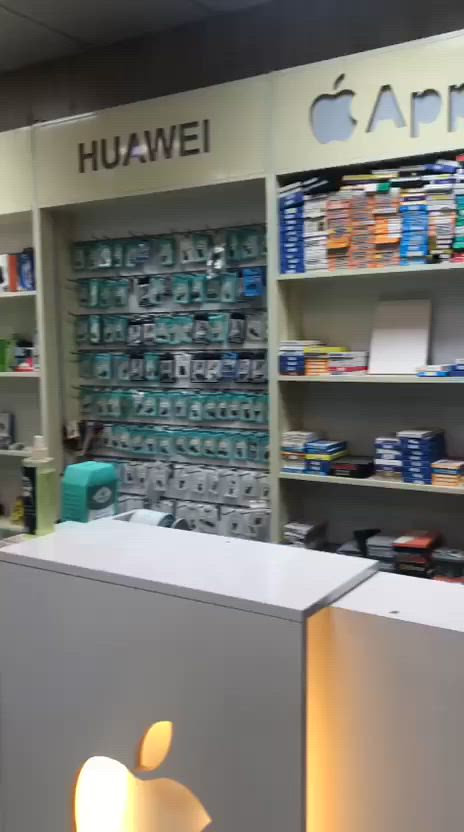 محل موبايلات متكامل وجاهز للعمل
✔ اكسسوارات موبايل
✔ صيانة سوفت وير وهارد وير
✔ طابعة للطباعة
✔ ديكور مرتب وحديث
✔ منظومة كاميرات مراقبة كاملة

📍 الموقع: شارع 20 — مقابل صيدلية أنوار الوحدة مجاور اسواق عقيل 
المحل مرتب وجاهز مباشرة للشغل
للاستفسار مراسلة الخاص أو الاتصال على الرقم:***********
