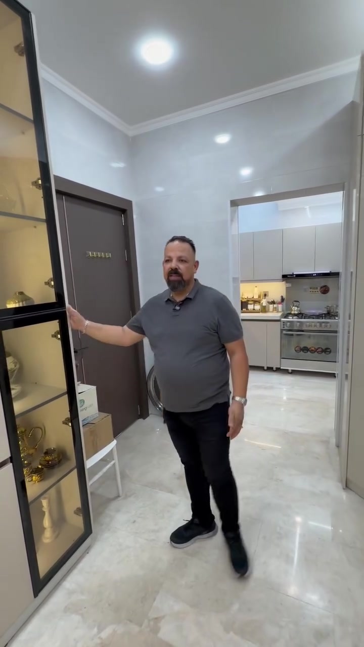family 

للمطابخ والديكور الداخلي

بغداد حي العدل

شارع الربيع

للتواصل 
***********
***********
