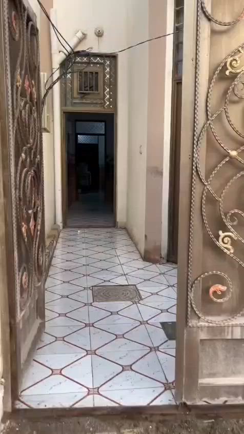 ١٠٠ م حي النداء الشارع الفاصل بين مجمع الأميرات والنداء بناء جديد طابقين مجموع الغرف ٣ صحيات ٣ السعر خاص***********
