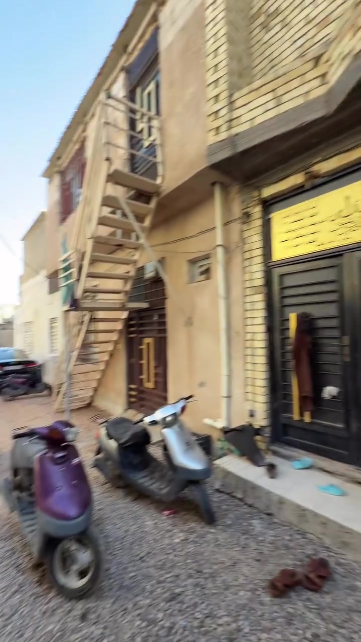 مرحبا متوفر دار رهن بسعر 10 مليون مؤثث مكان حي العباس عامود 27 المد سنه وقابل للتجديد استفسار *********** مع دلاليه.
