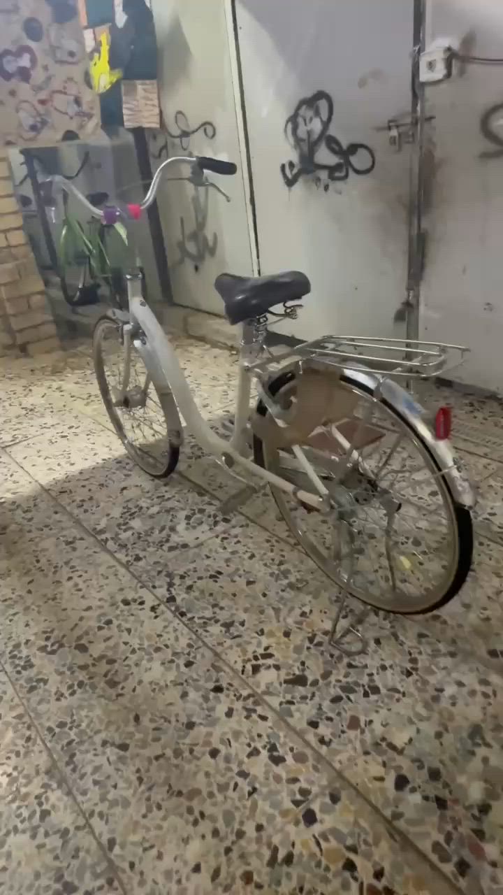 السلام عليكم بيسكل للبيع من نوع برج استون بيسكل نضيف بمعنه الكلمه بيسكل كالشي ماعوزه عوزه واير وسيم وره بس بيسكل البقية كاله جديد والسعر100وبس مجال بكاني بغداد الحسينيه مال راشديه


**إذا كنت صاحب هذا الإعلان وتريد حذفه لأي سبب، رجاءا أرسل رسالة إلى الدعم الفني**