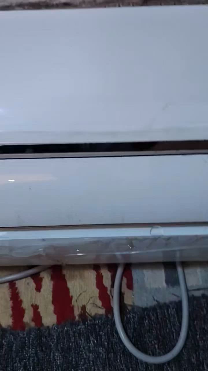 داخليه طن جديده مال جنرال الكترك   كلش جديده
مستخدمه شهرين بس يحتاجلها ريمونت ضاع ايبيعونه بل حيانيه  سعرها ١٠٠ بيها مجال عنوان الجمهوريه ***********
