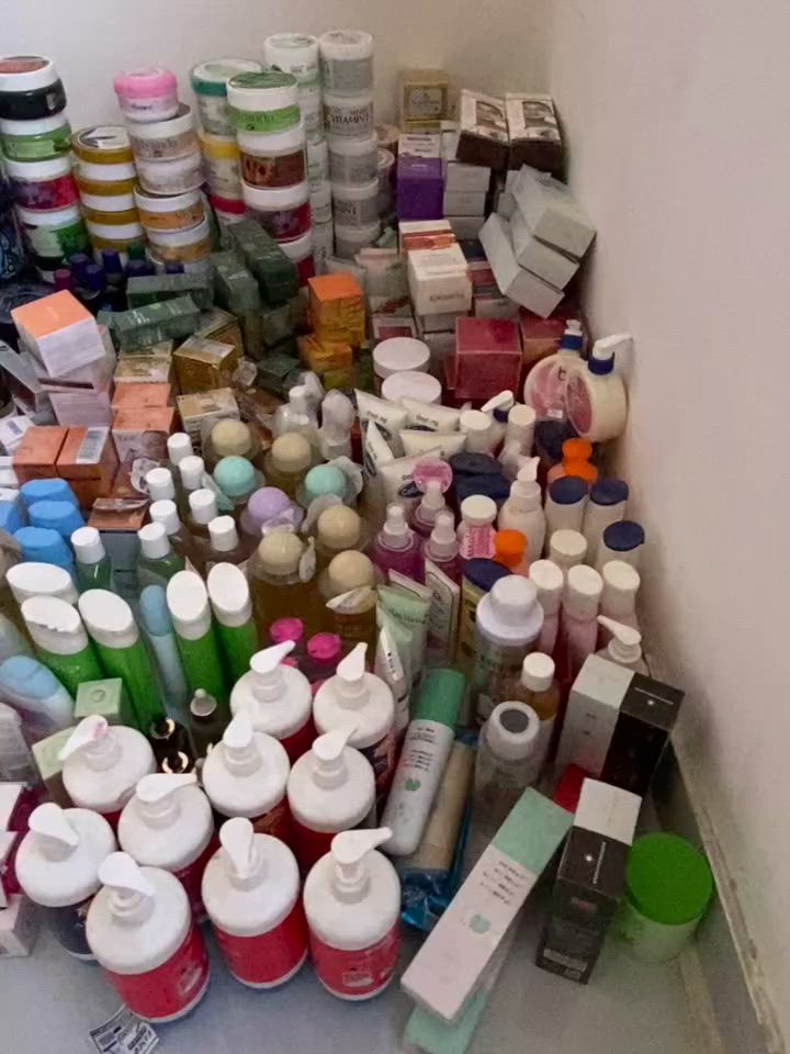 تصفية محل كوزمتك اكثر من ٥٠٠ قطعه السعر مليون تواصل على رقم واتساب
+964 773 785 9482


**إذا كنت صاحب هذا الإعلان وتريد حذفه لأي سبب، رجاءا أرسل رسالة إلى الدعم الفني**