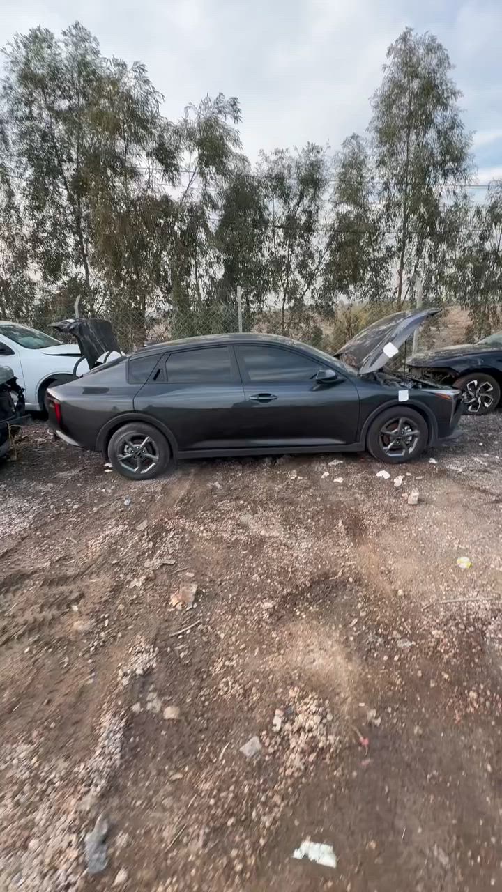 السلام عليكم كي فور 2025 LX 
مكينه 2000 دوش بدون ايرباك 
دخول جديد داخله بأسمي بدون تصليح 
العنوان بابل المسيب 
السعر خاص 
الاتصال واتساب ***********

