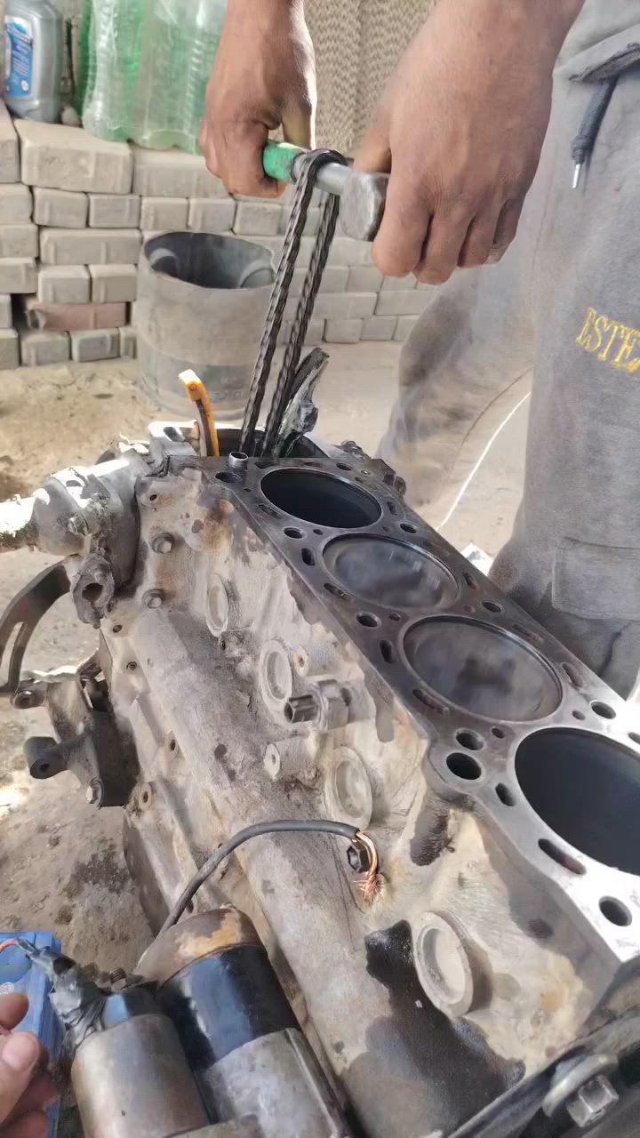 محرك جنبي نص طابوكة ياباني  عالشد كله جديد   السعر 750     ***********
