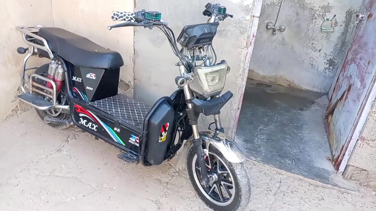 ماطور شحن هيوشة البيع موديل 2024السعر 500بي مجال الشراي المكان حديثة حقلانية اتصال ***********الشراي بي خير ويدلل مستعجل
