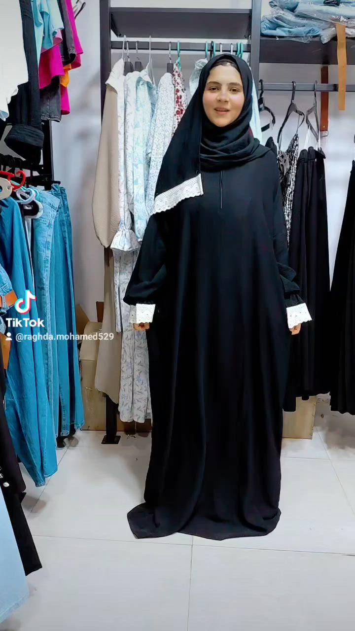 ✨ العباية بأسورة.. الأناقة والراحة في Trendy! ✨
وصلت من جديد العباية بأسورة المميزة، بخامات صيفية باردة وقصات واسعة ومريحة جداً:

​💎 الستايل: تصميم راقي بأسورة على الكم تضمن لكِ مظهر مرتب وحركة مريحة.

​🍃 الخامة: قماش ناعم وبارد مثالي لجو الصيف والاستقبال أو الخروج السريع.

​🔥 مقاسات مرتاحة، ألوان مميزة، وبأفضل سعر في سمنود!

​الحقوا نورونا في المحل ونقوا ستايلكم! 🏃‍♀️💨

​📍 العنوان: سمنود - شارع البوابتين.

📞 للتواصل: 01038264465 / 01158026558


**إذا كنت صاحب هذا الإعلان وتريد حذفه لأي سبب، رجاءا أرسل رسالة إلى الدعم الفني**