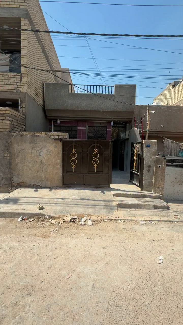 تابعني متخسر شي يوصلك كلشي مناسب مكتب احمد الحچامي 

مشتمل ١٠٠ متر طابق ونص حي التراث الكرخ شارع الشبكه الغرفه الفوك بس سكفه سندويچ  سعر مناسب  الياخذه يكدر يستثمره بوارد ٤٠٠ الف البيت فارغ  موضح بلفديو كلشي اكتب تم يجيك السعر بلتعليق مكتب احمد الحچامي 
ملاحضه لا يباع في القسط
لايباع على المبادره 
طابو صرف وليس زراعي 

***********

***********
