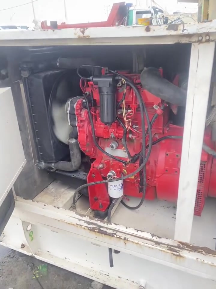 السلام عليكم مولد بيركنز انكليزي أصلي للبيع 33 KV العنوان الناصريه للاستفسار ***********
