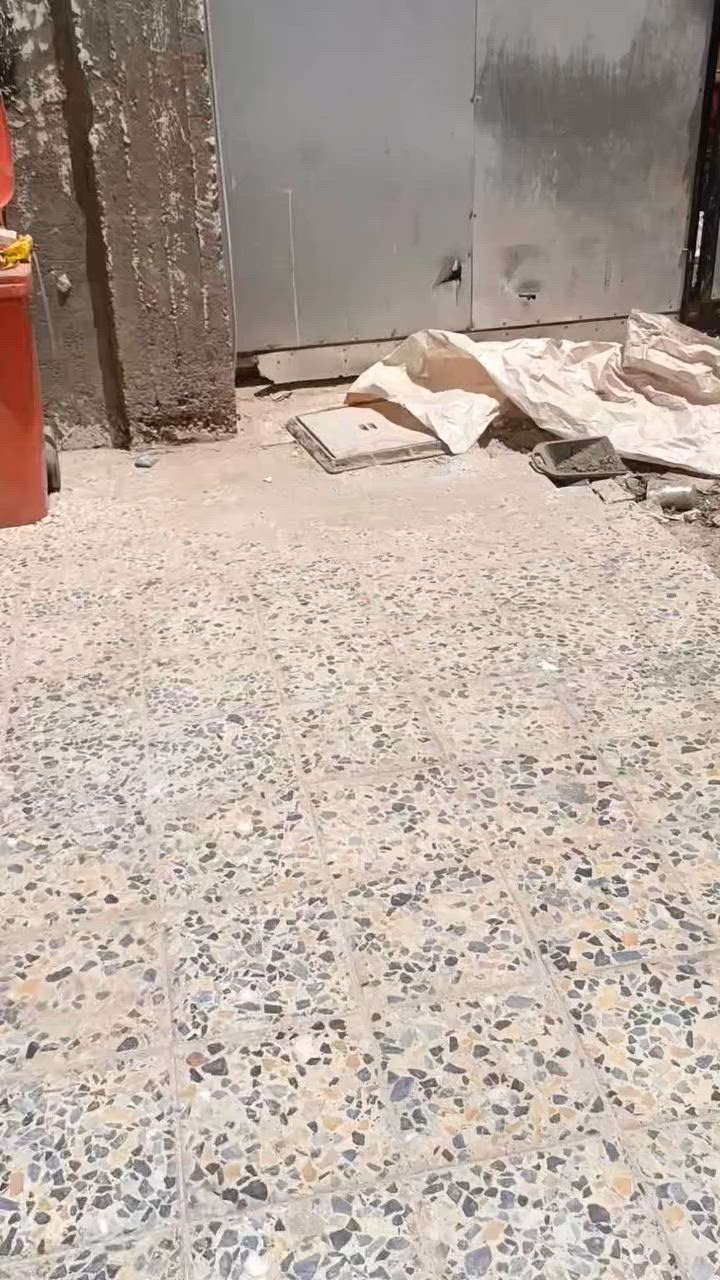 بيت  200متر مثل ماواضح بالفديو غرف عدد2صاله +مطبخ+استقبال+حمامات وكراج جبير مثل ماواضح تفاصل اكثر ع رقم ***********
